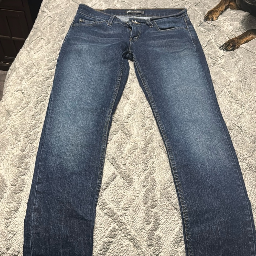 Women’s 524 Levi jeans size 28